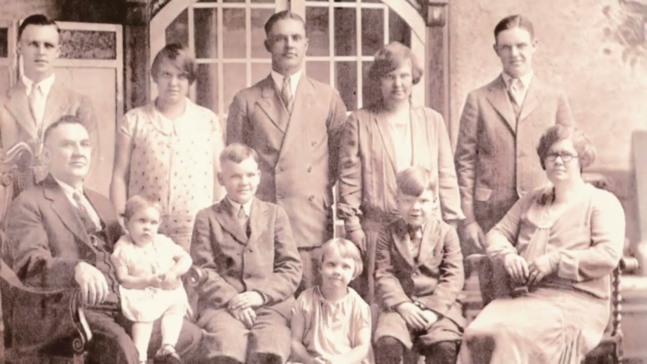 Canadian Yooper trailer thumbnail